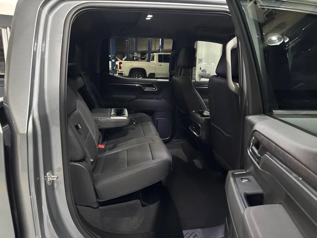 Used 2026 GMC Sierra 1500 SLT w/ SLT Premium Package AWD/4WD image 32