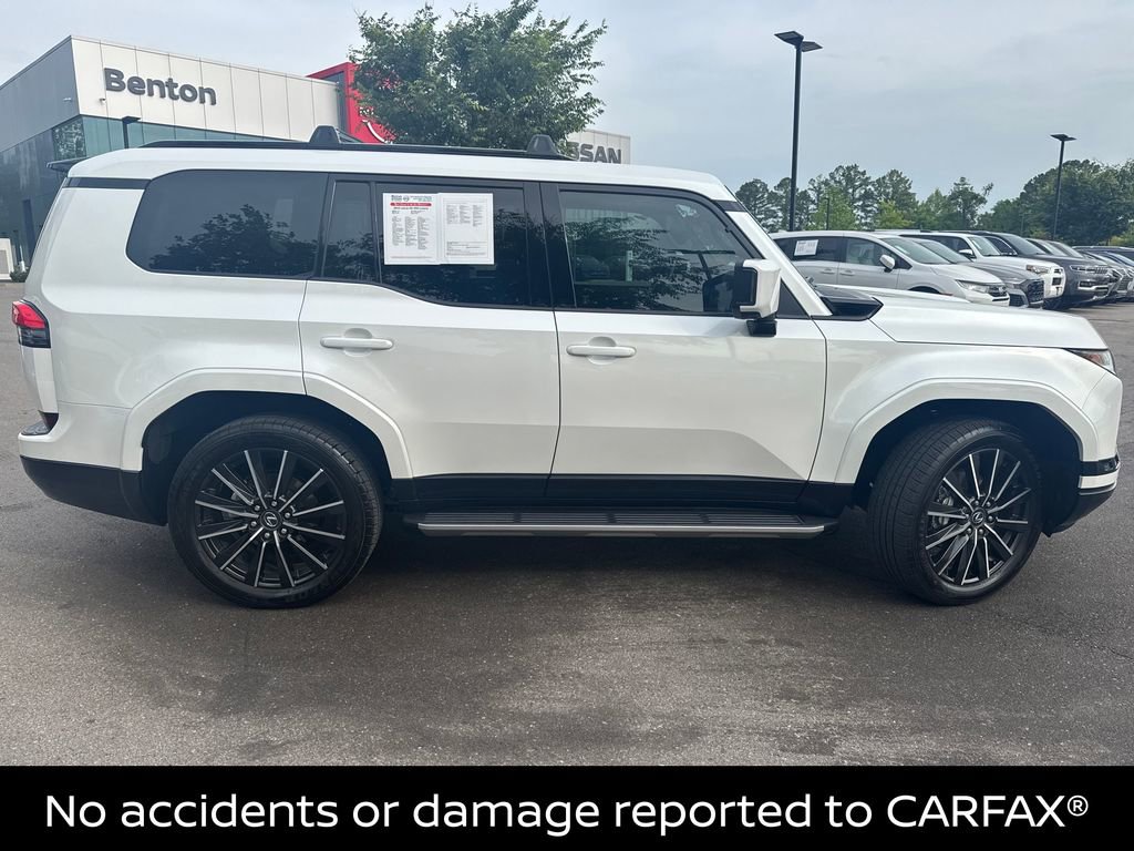 Used 2024 Lexus GX 550 w/ Accessory Package (2T) AWD/4WD image 3