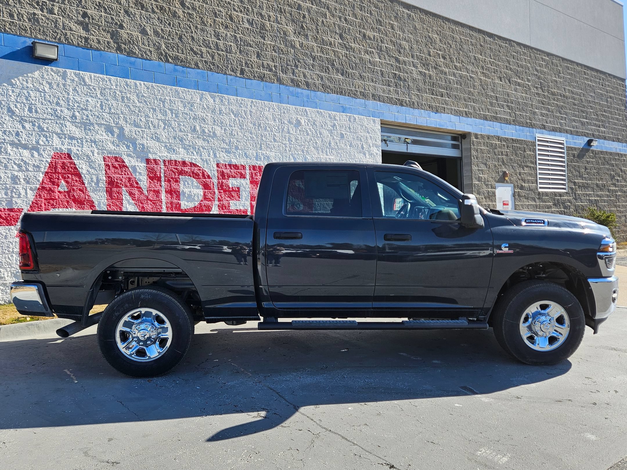 New 2026 RAM 2500 Tradesman AWD/4WD image 8