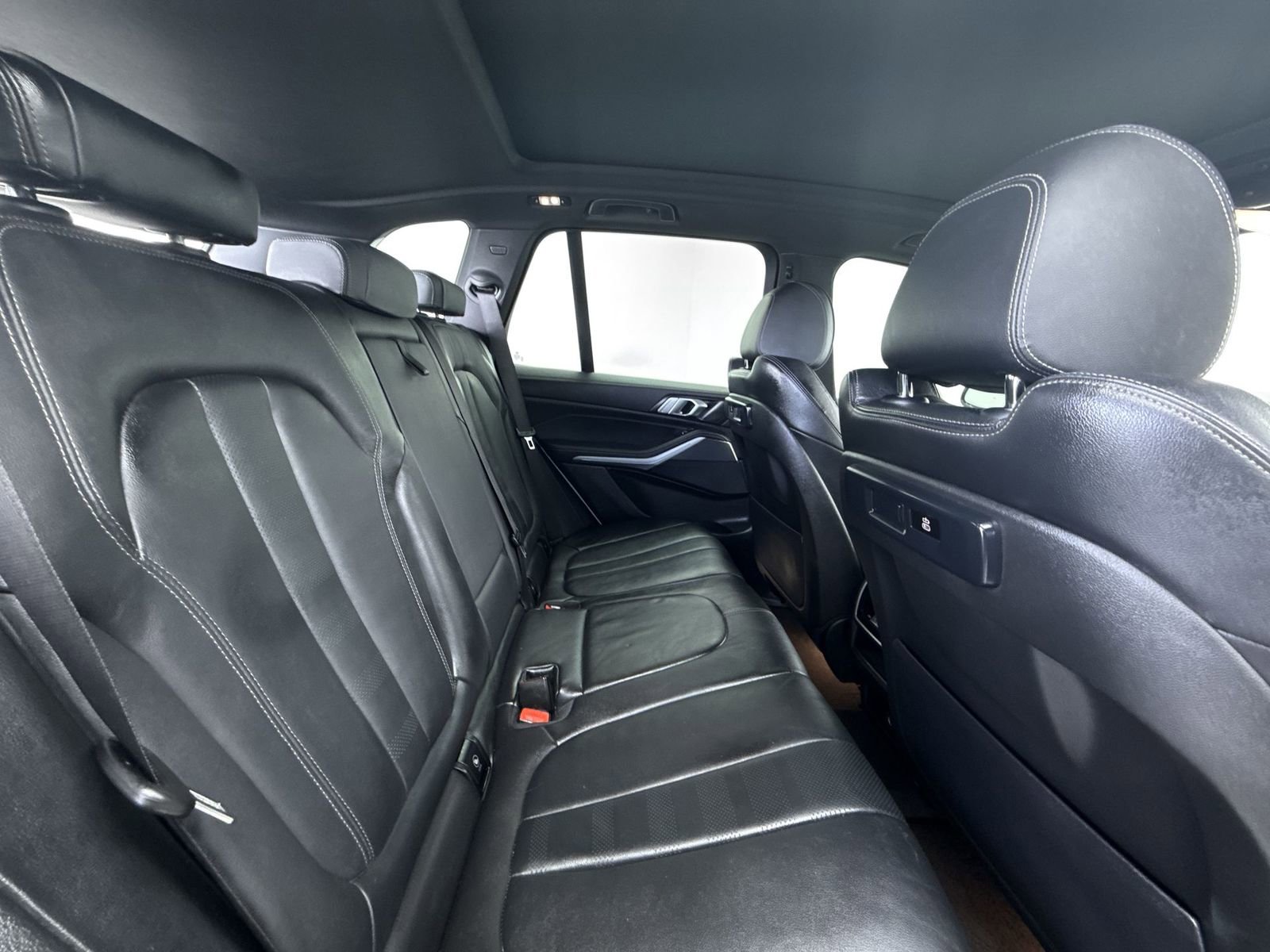 Used 2021 BMW X5 sDrive40i w/ M Sport Package image 33