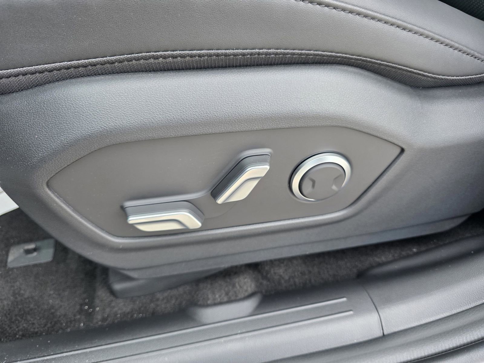 New 2026 Hyundai Santa Fe SEL image 19