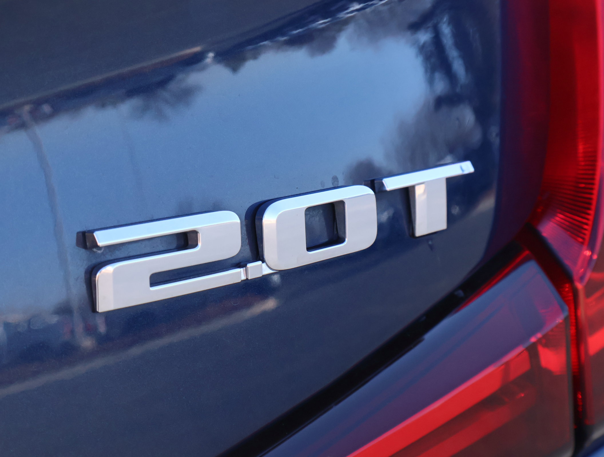 Used 2019 Cadillac XT4 Premium Luxury image 5