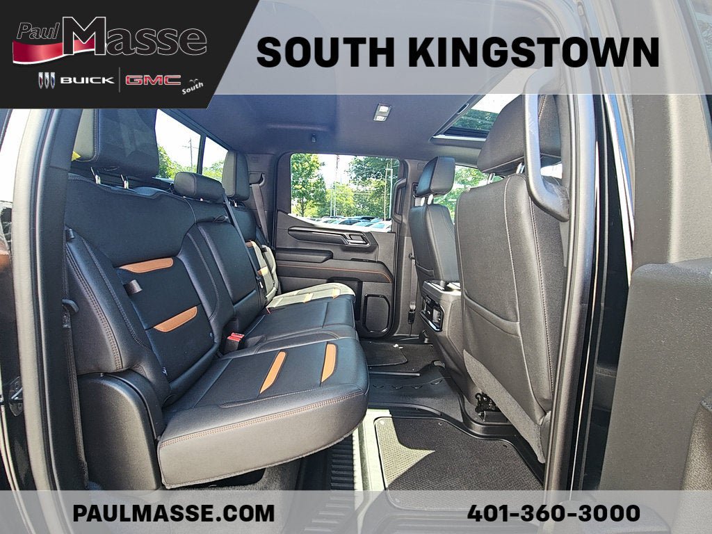 Used 2023 GMC Sierra 1500 AT4 w/ Technology Package AWD/4WD image 22