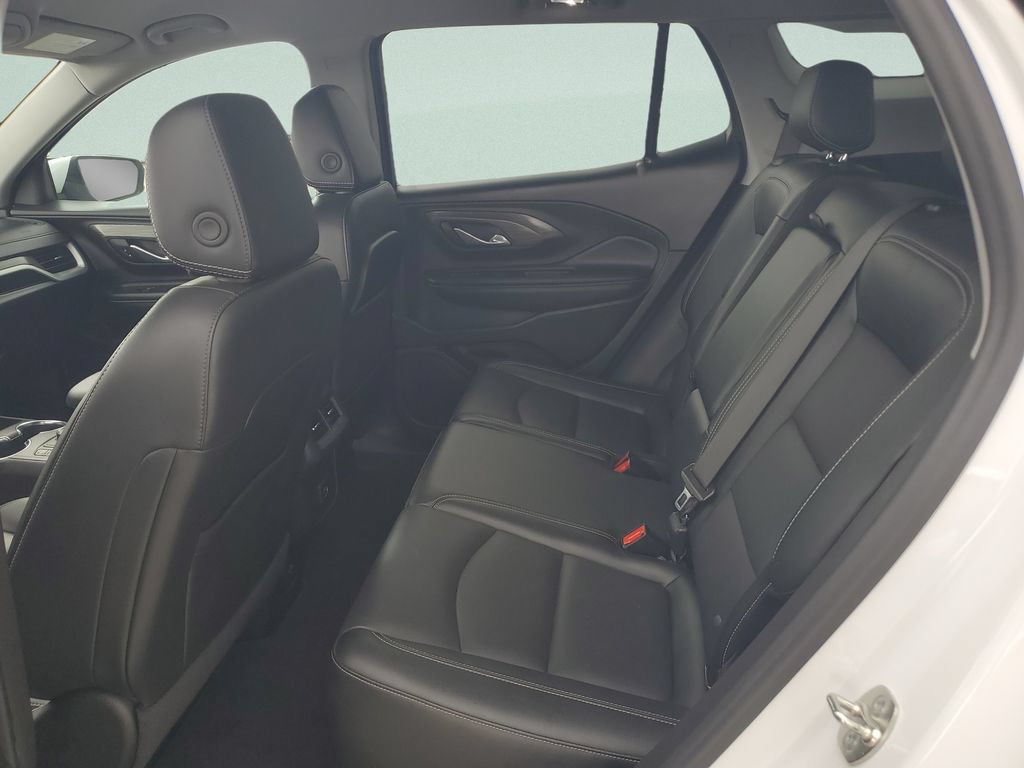 Used 2024 GMC Terrain SLT FWD image 10