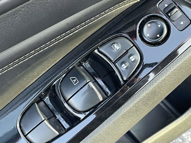 Used 2023 Nissan Altima 2.5 SL AWD/4WD image 20