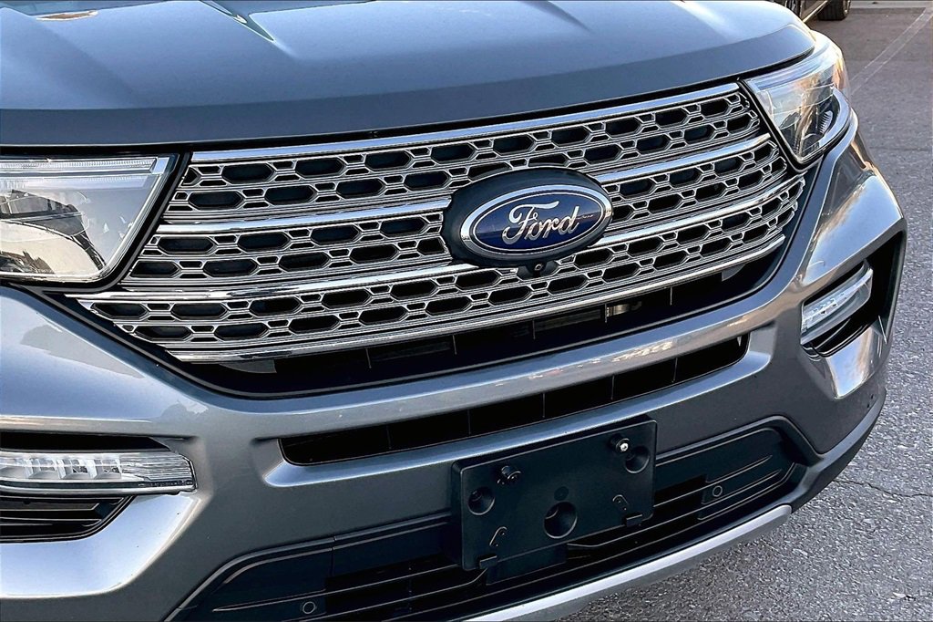 Used 2023 Ford Explorer Limited w/ Equipment Group 301A image 28