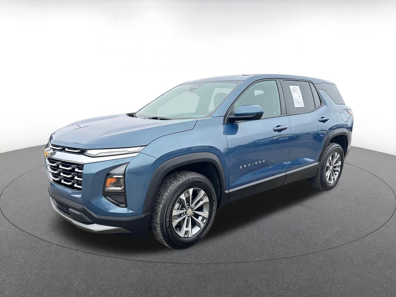 Used 2025 Chevrolet Equinox LT image 4