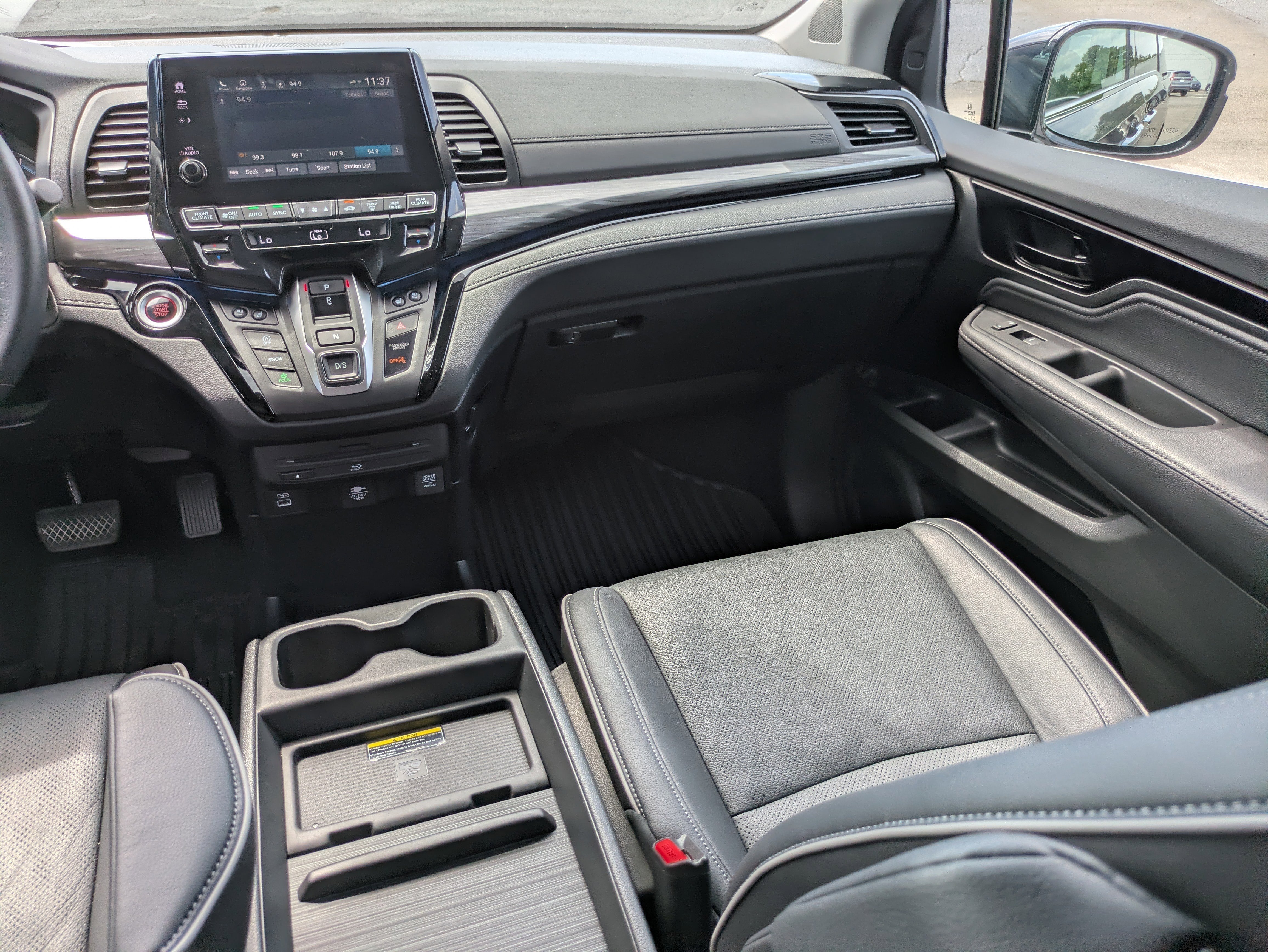 Certified 2024 Honda Odyssey Elite image 26