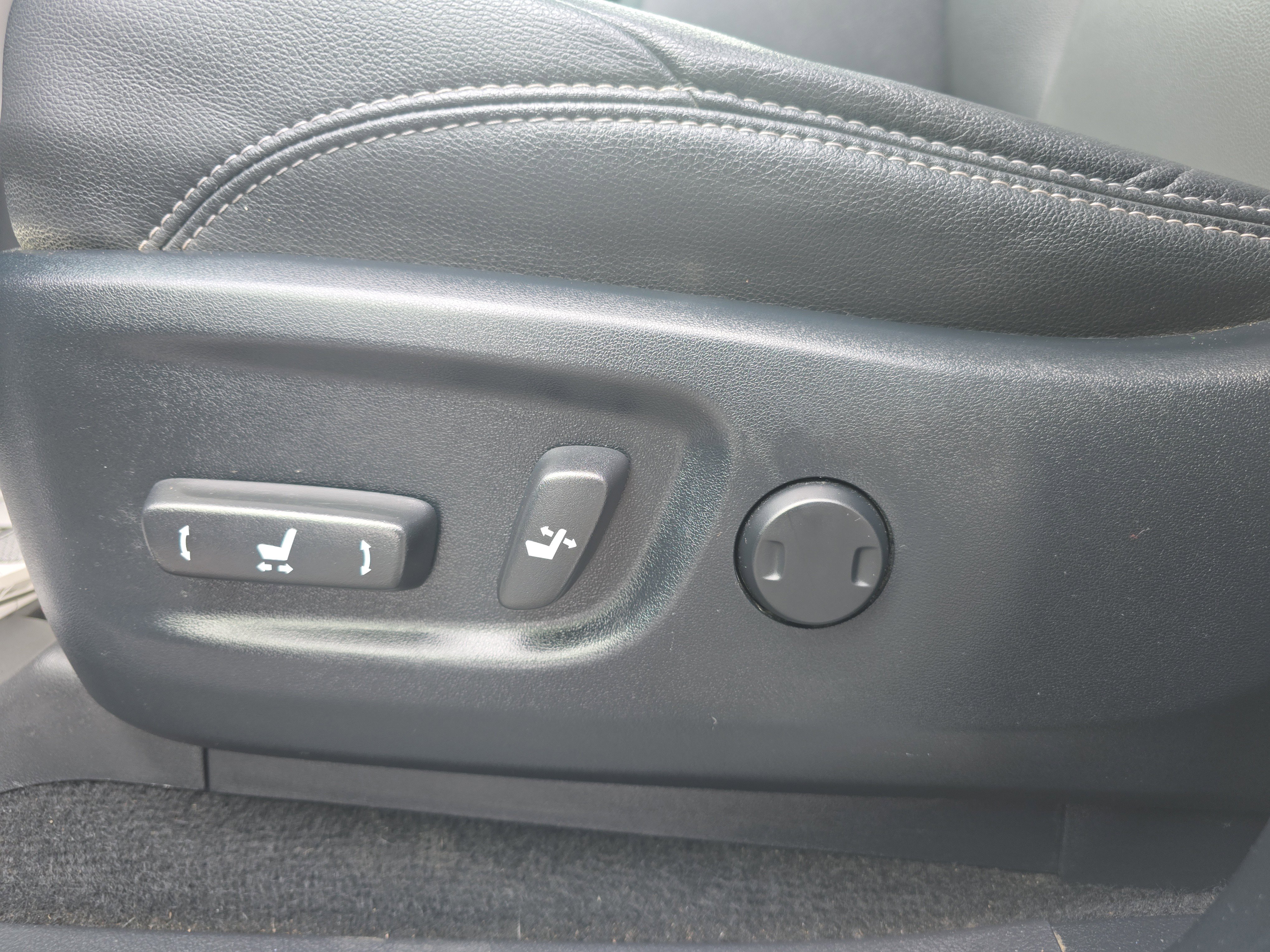 Used 2022 Toyota 4Runner SR5 Premium w/ Moonroof Package image 13