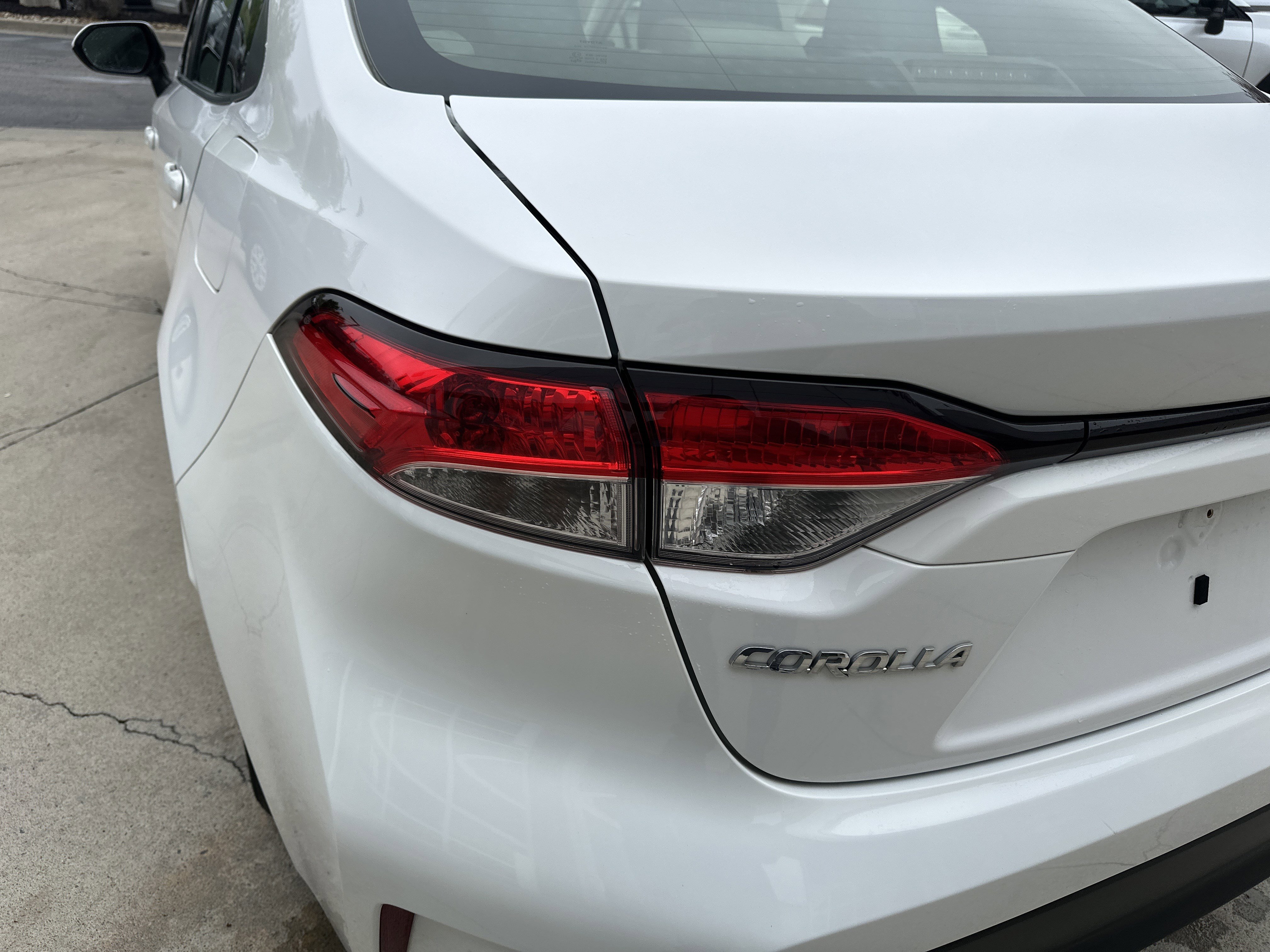 Used 2023 Toyota Corolla LE FWD image 12