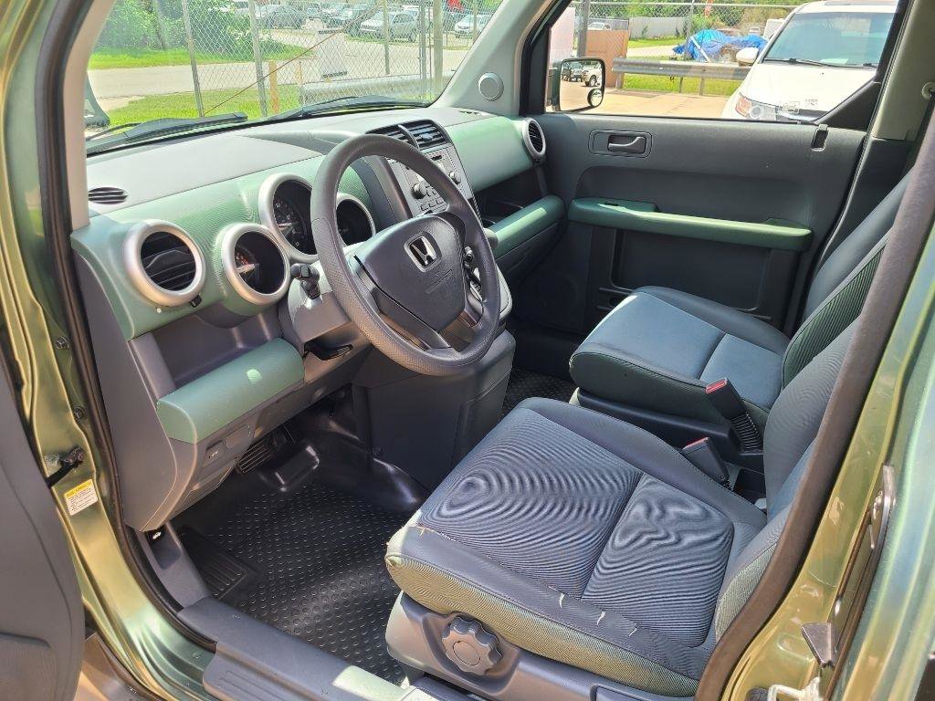 Used 2005 Honda Element EX image 10