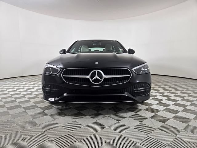 Used 2025 Mercedes-Benz C 300 4MATIC Sedan image 3