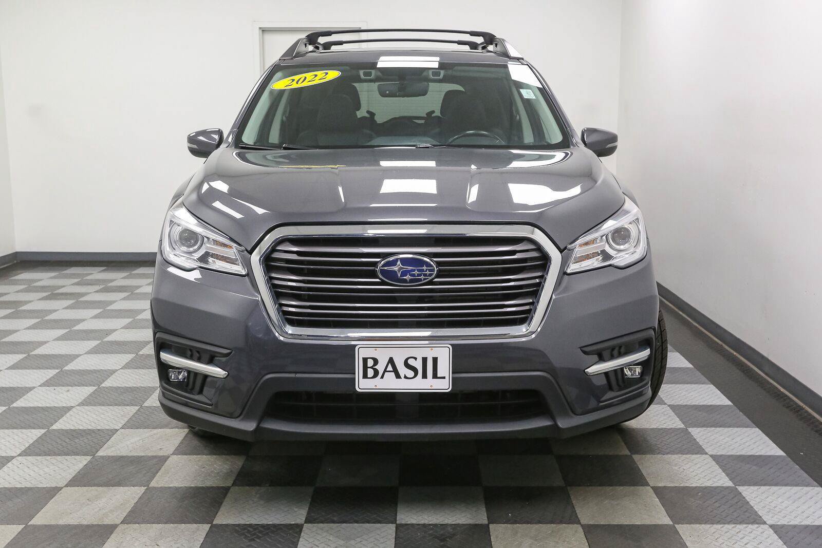 Used 2022 Subaru Ascent Limited w/ Technology Package AWD/4WD image 3