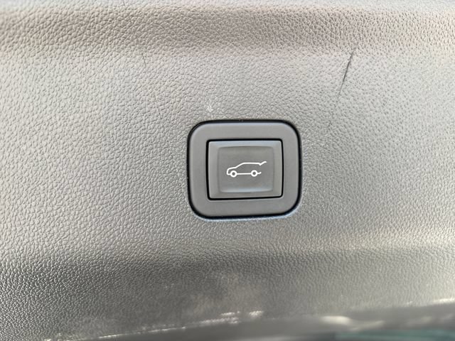 Used 2026 Chevrolet Tahoe RST w/ RST Performance Edition AWD/4WD image 23