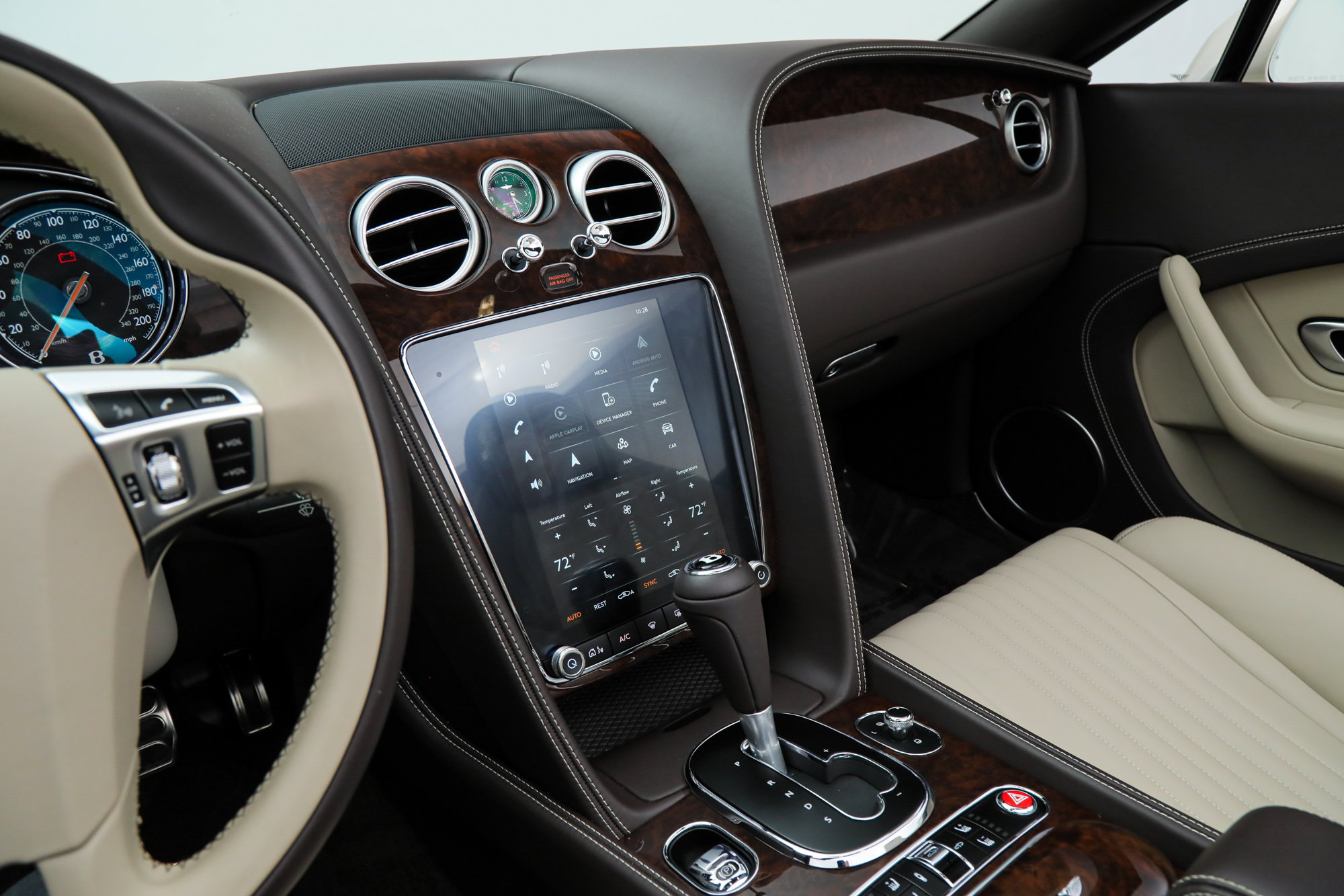 Used 2016 Bentley Continental GT AWD/4WD image 31