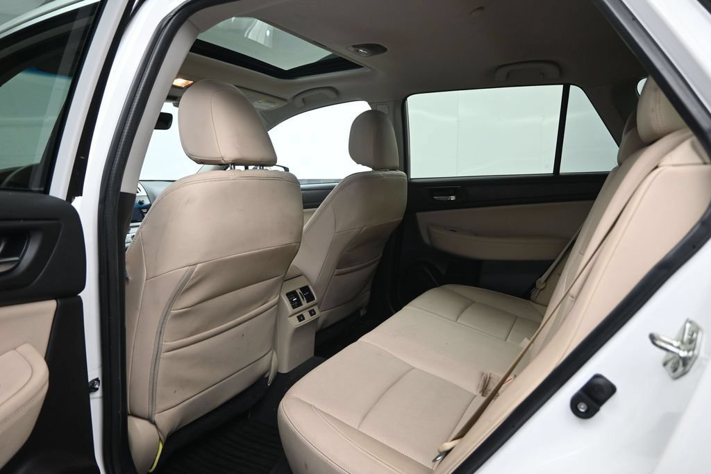 Used 2017 Subaru Outback 2.5i Limited AWD/4WD image 24