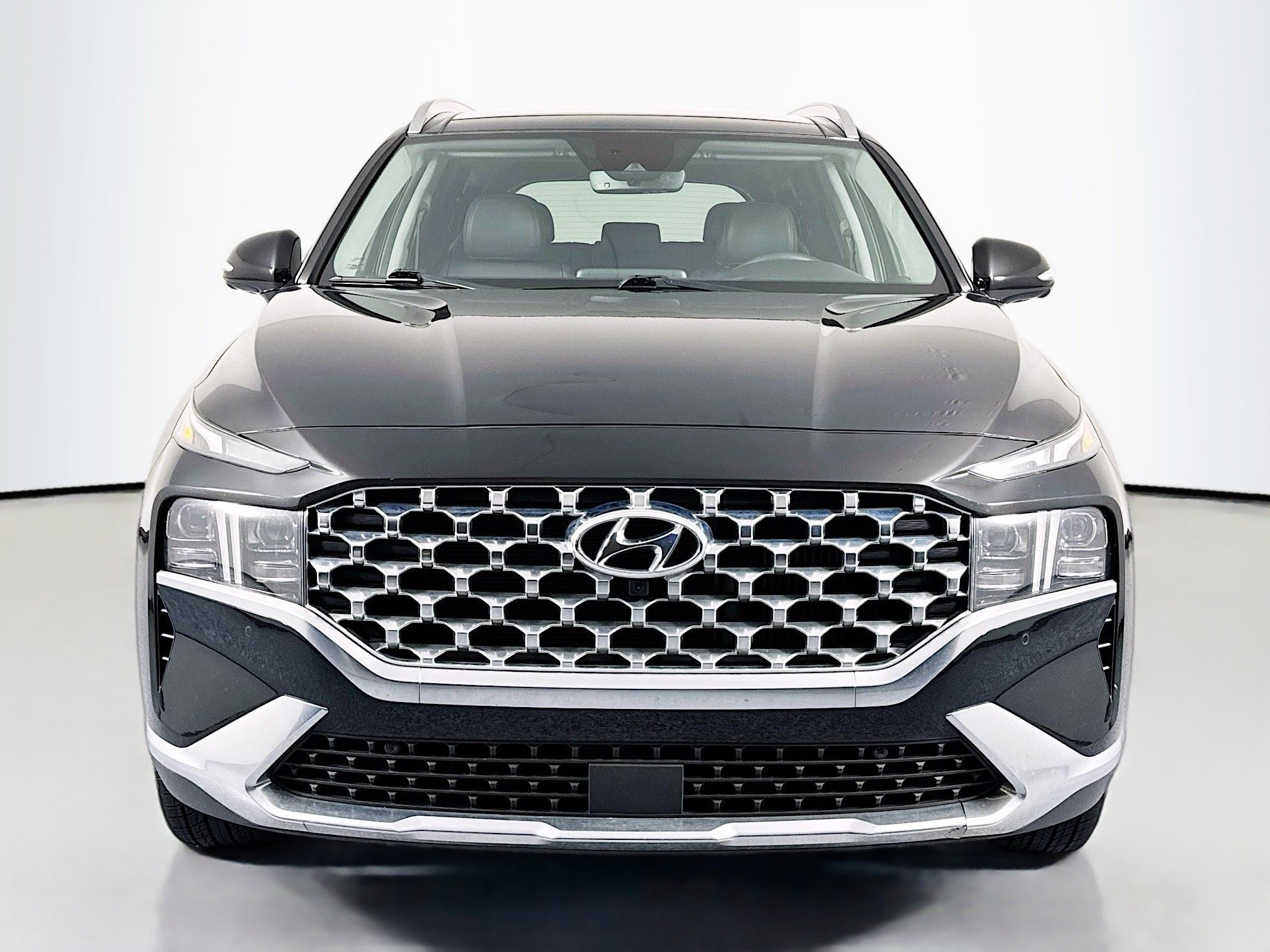 Used 2023 Hyundai Santa Fe Limited image 2
