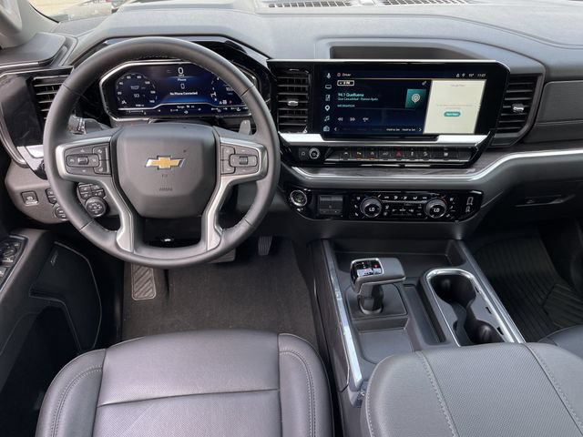 Used 2025 Chevrolet Silverado 1500 LTZ AWD/4WD image 11