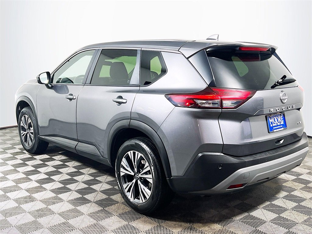 Used 2023 Nissan Rogue SV image 6