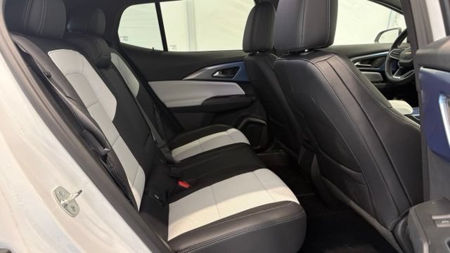 New 2025 Chevrolet Equinox EV LT FWD image 27