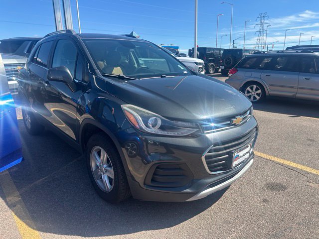 Used 2018 Chevrolet Trax LT w/ LT Convenience Package AWD/4WD image 3