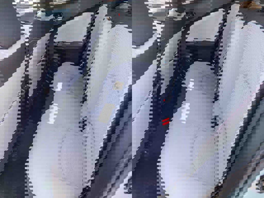 Used 2019 Toyota Prius LE image 16