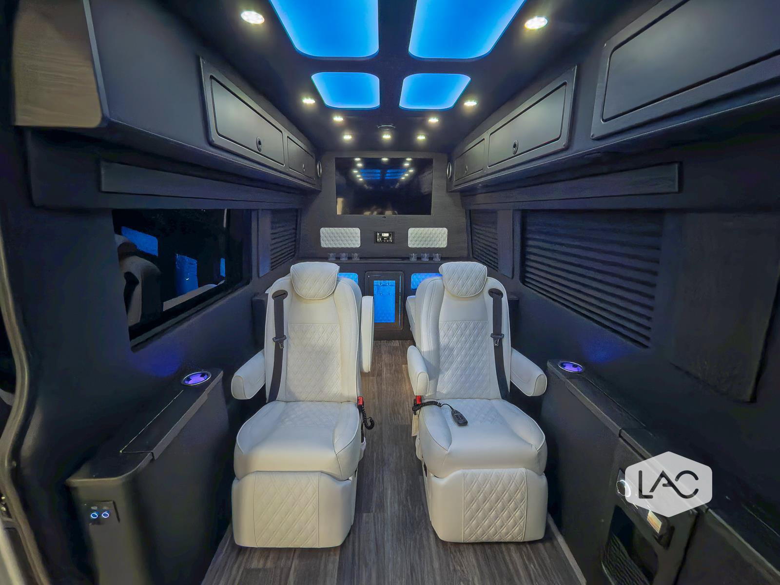 Used 2025 Mercedes-Benz Sprinter 3500 image 8