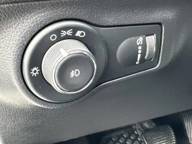 Used 2019 Jeep Compass Sport AWD/4WD image 32