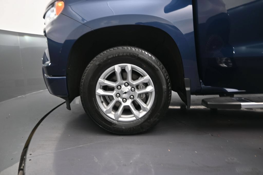 Used 2023 Chevrolet Silverado 1500 RST RWD image 14