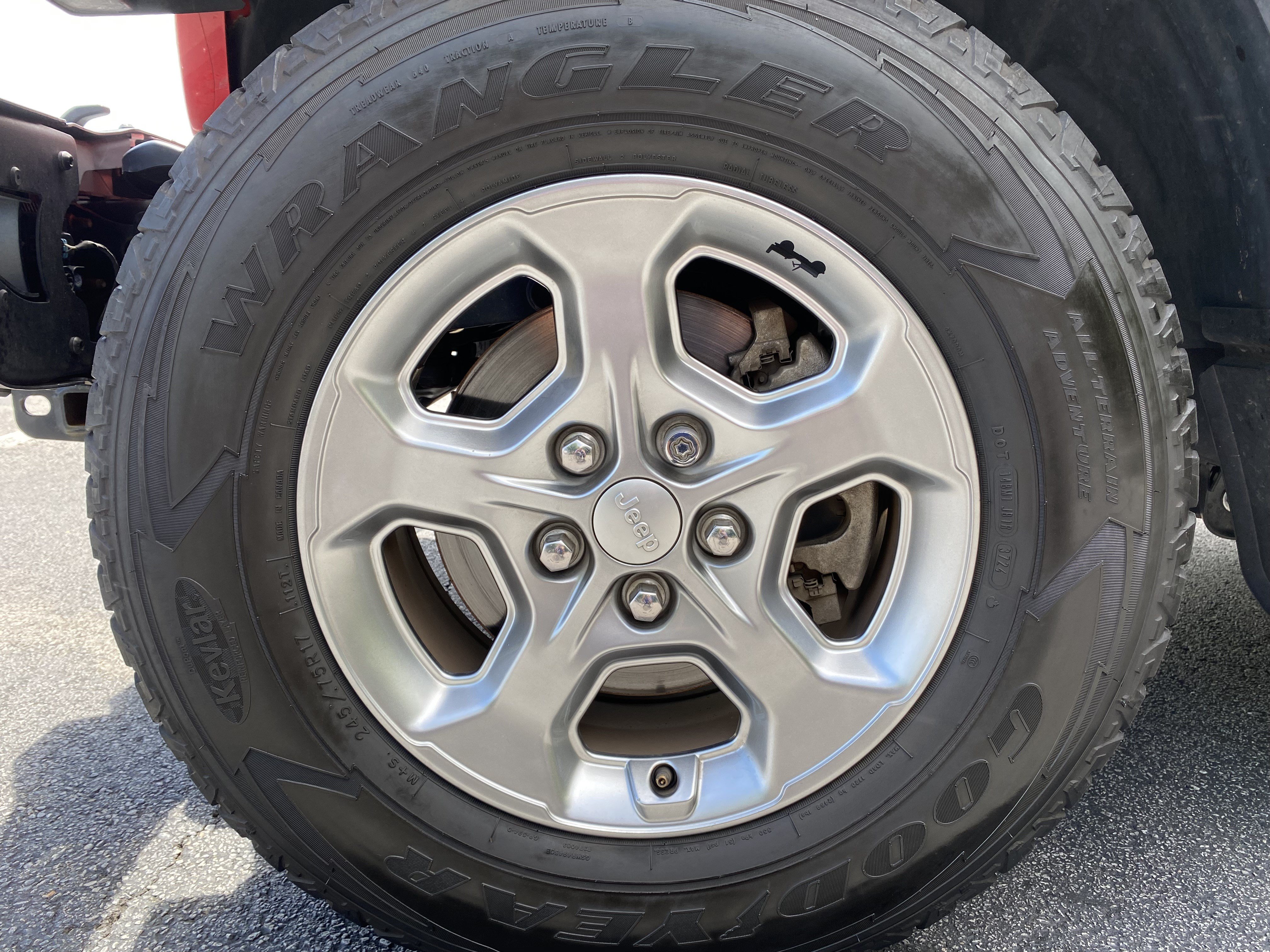 Used 2021 Jeep Gladiator Sport AWD/4WD image 41