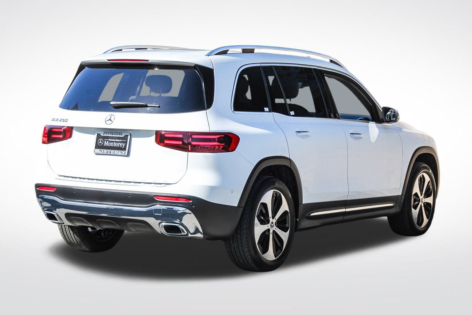 Certified 2025 Mercedes-Benz GLB 250 image 9