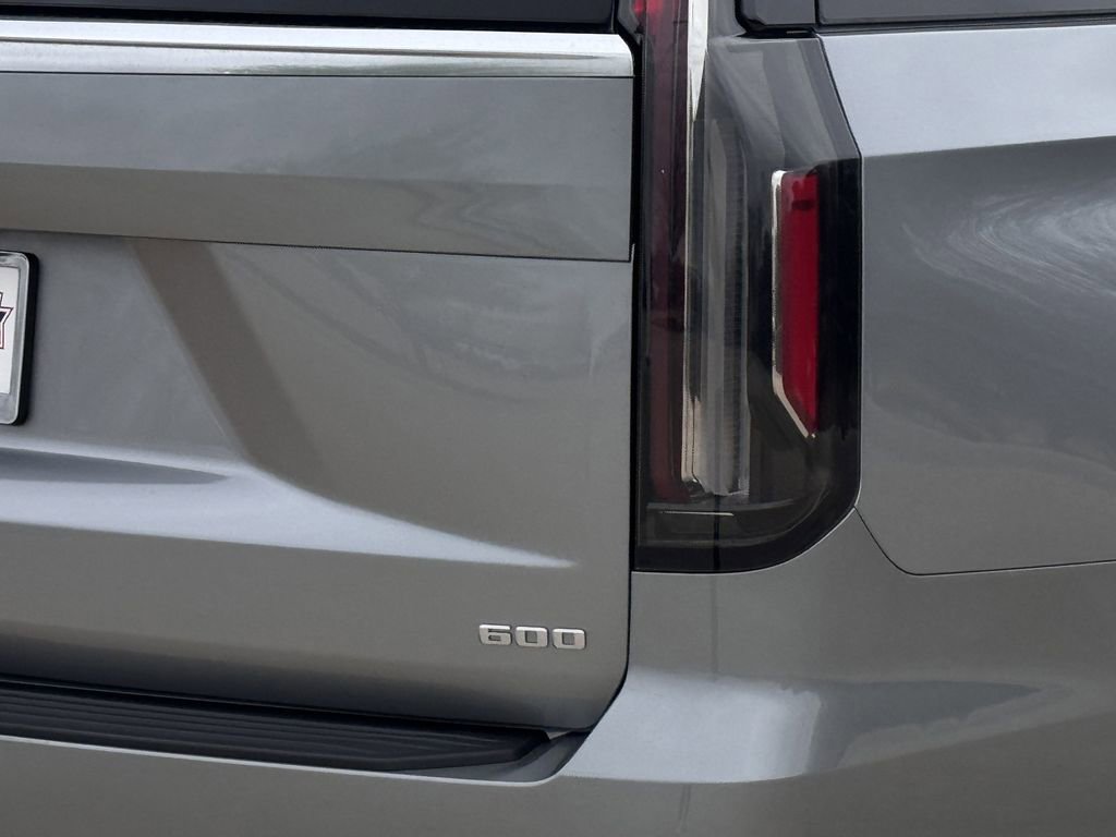 Used 2024 Cadillac Escalade Premium Luxury Platinum image 10