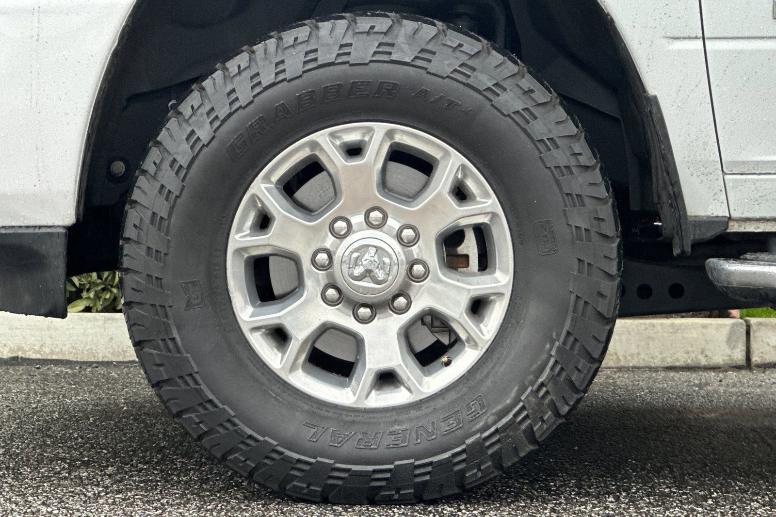 Used 2024 RAM 2500 Laramie image 30