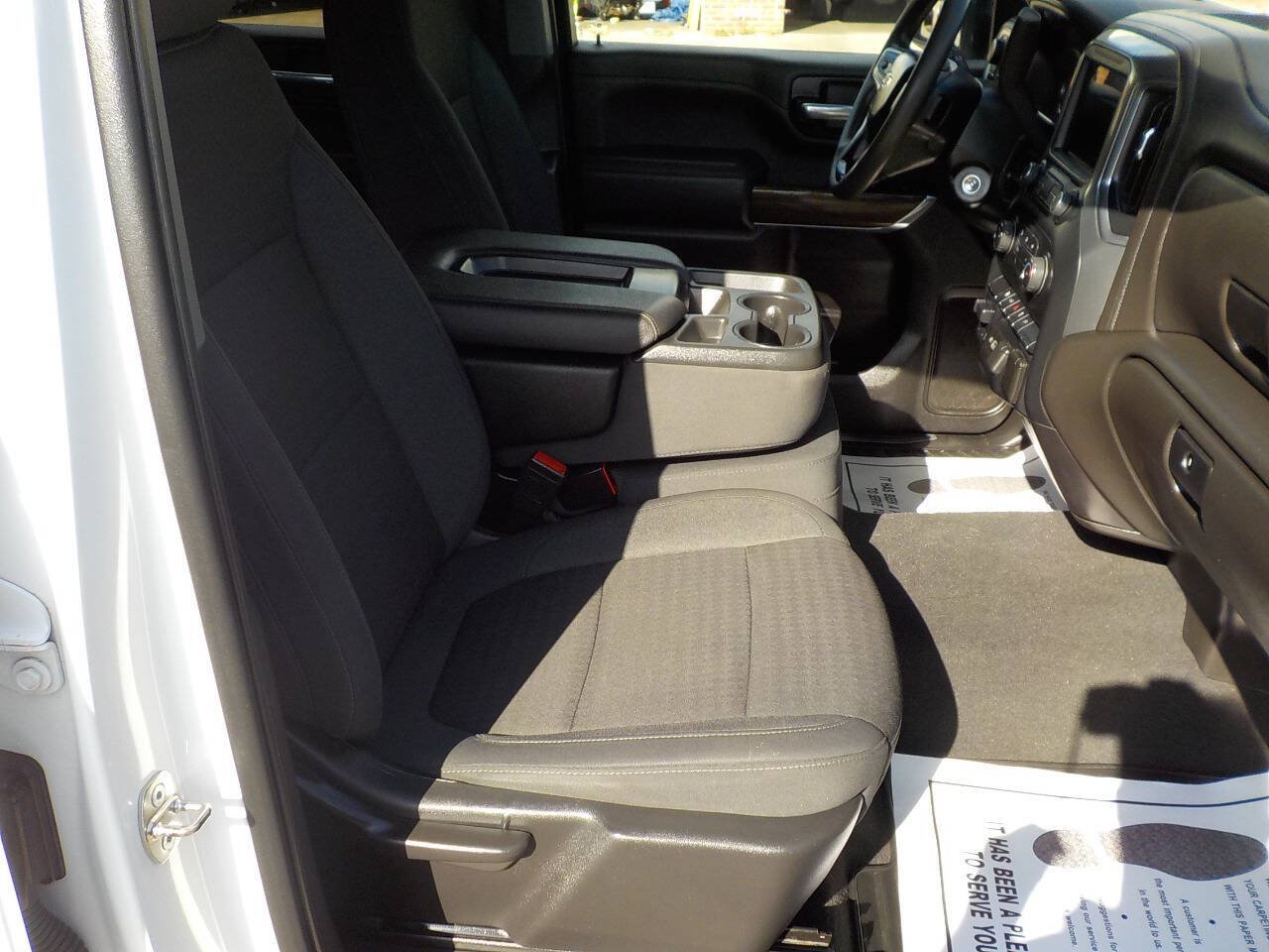 Used 2022 Chevrolet Silverado 2500 LT AWD/4WD image 30
