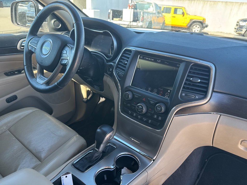 Used 2018 Jeep Grand Cherokee Limited w/ Luxury Group II image 11