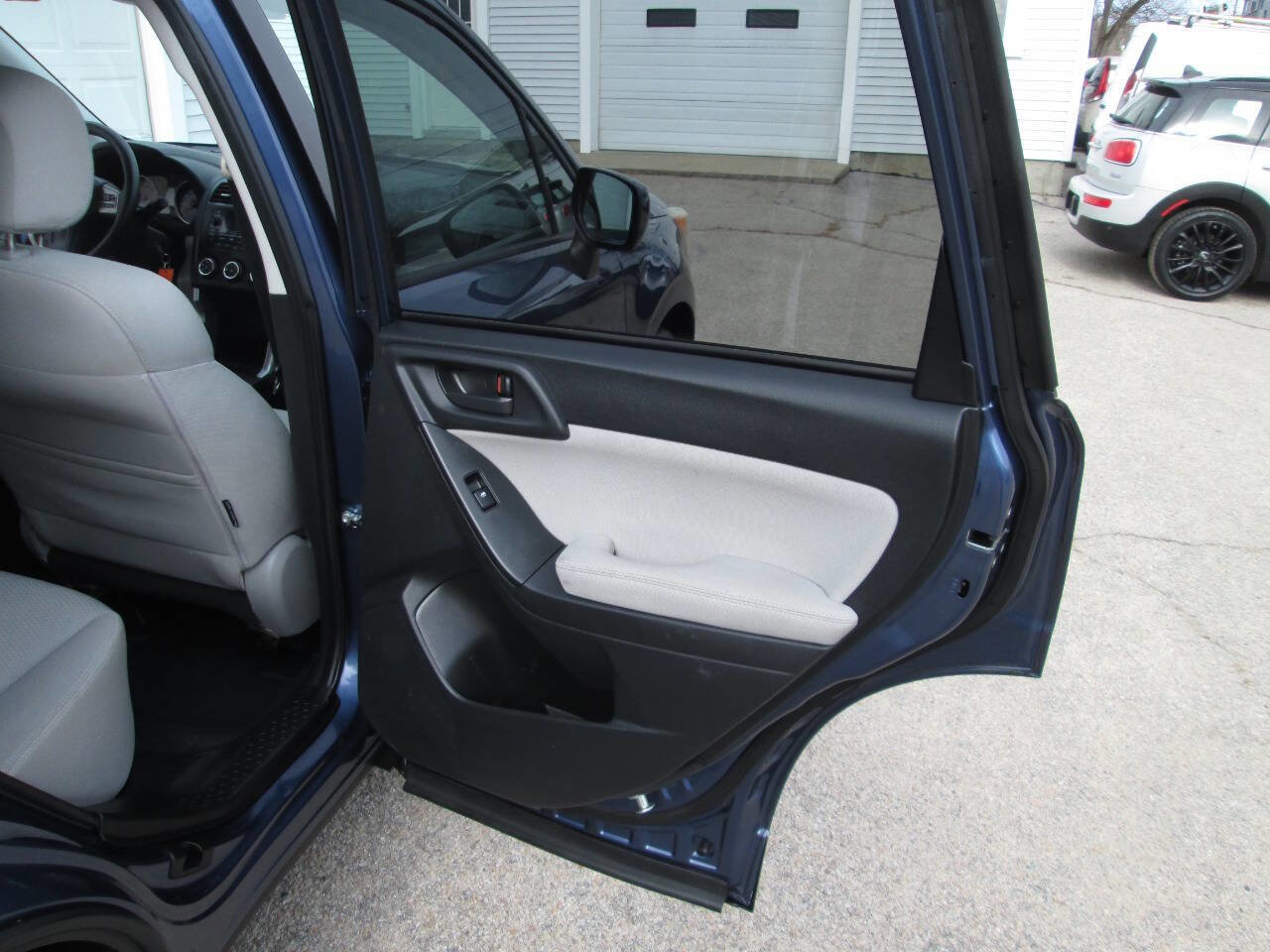 Used 2014 Subaru Forester 2.5i Premium image 18