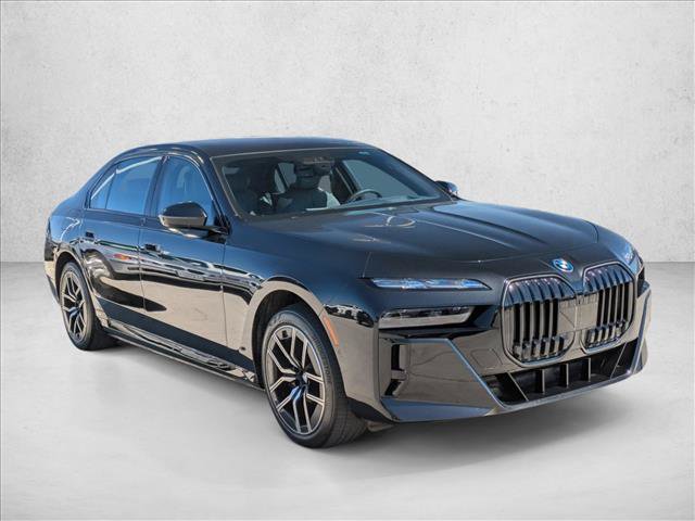 Used 2025 BMW 750e xDrive w/ Executive Package AWD/4WD image 3