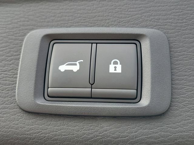 New 2026 Mitsubishi Outlander SE image 12