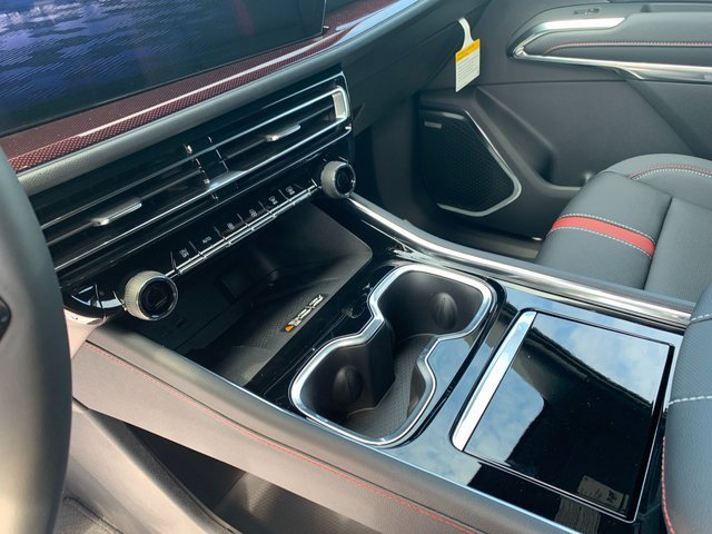 New 2026 Chevrolet Traverse RS image 9