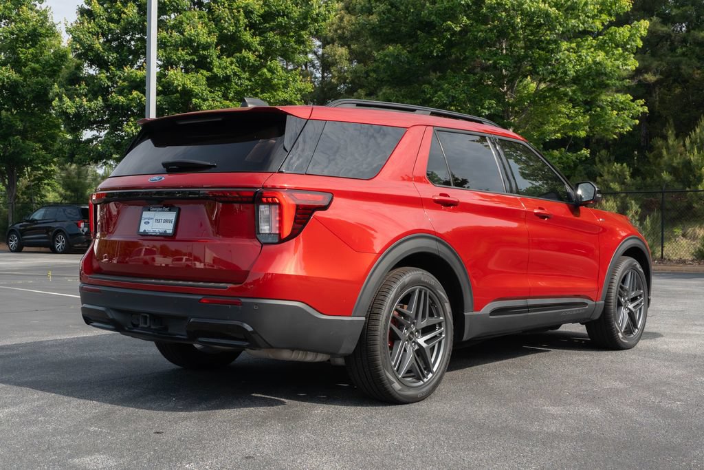Used 2025 Ford Explorer ST-Line w/ Premium Package RWD image 15