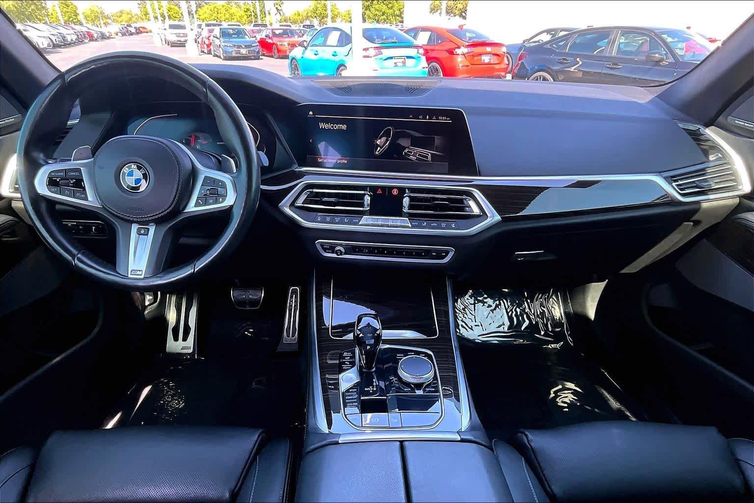 Used 2019 BMW X5 xDrive50i w/ M Sport Package AWD/4WD image 15