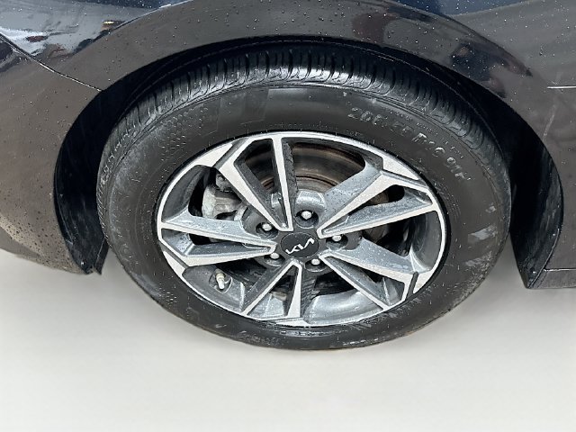 Certified 2023 Kia Forte LXS FWD image 29