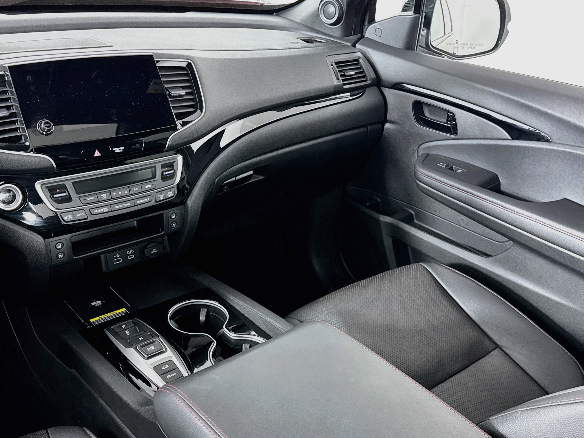 Certified 2024 Honda Passport Black Edition image 24