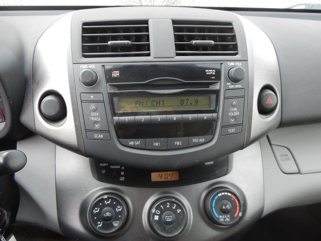 Used 2009 Toyota RAV4 2WD image 37