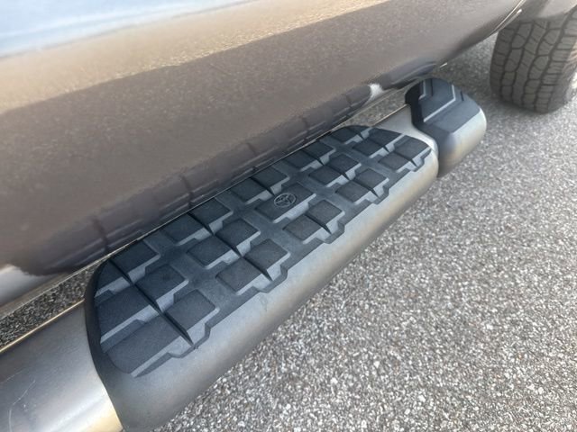 Used 2017 Toyota Tundra SR5 w/ TRD Off Road Package AWD/4WD image 9