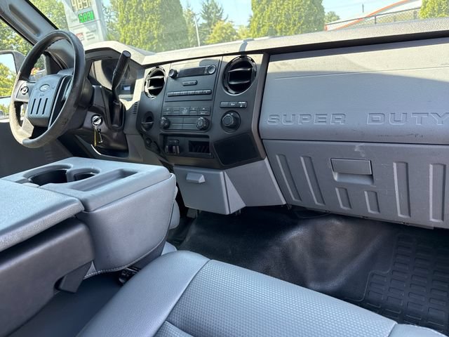 Used 2016 Ford F250 XL w/ Camper Package RWD image 17