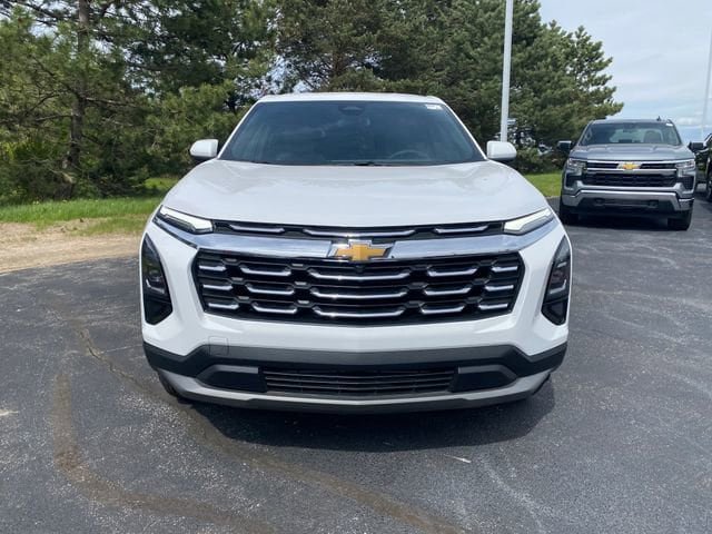 New 2026 Chevrolet Equinox LT w/ Convenience Package II AWD/4WD image 9