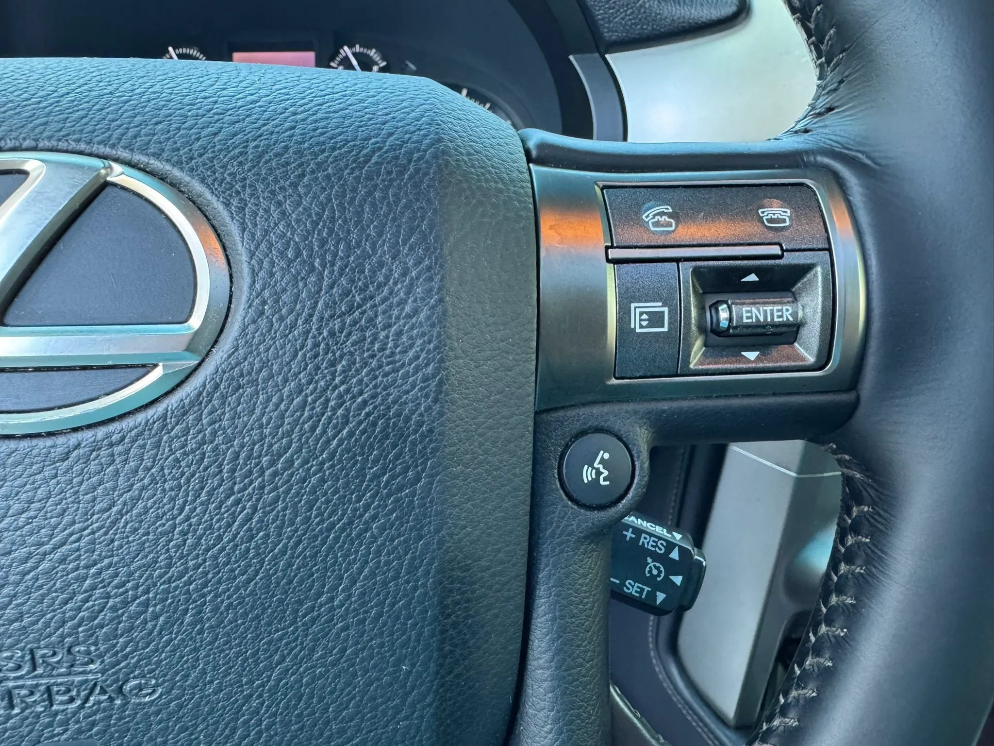 Used 2016 Lexus GX 460 w/ Premium Package AWD/4WD image 31