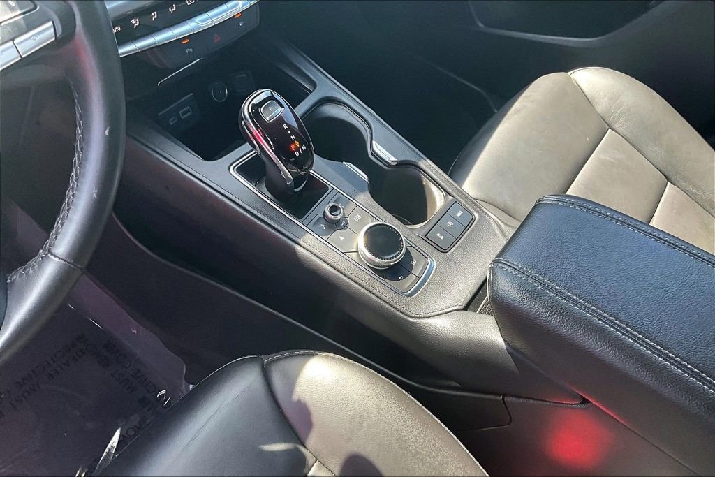 Certified 2025 Cadillac XT4 Premium Luxury image 18