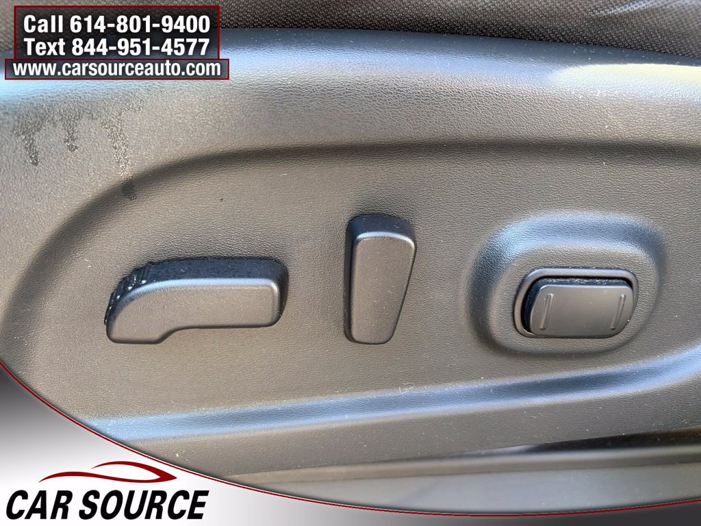 Used 2020 Nissan Titan SV w/ SV Convenience Package AWD/4WD image 14